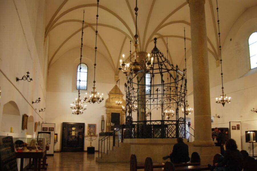 Krakow: Kazimierz Jewish Quarter Walking Tour - Who This Tour Fits Best