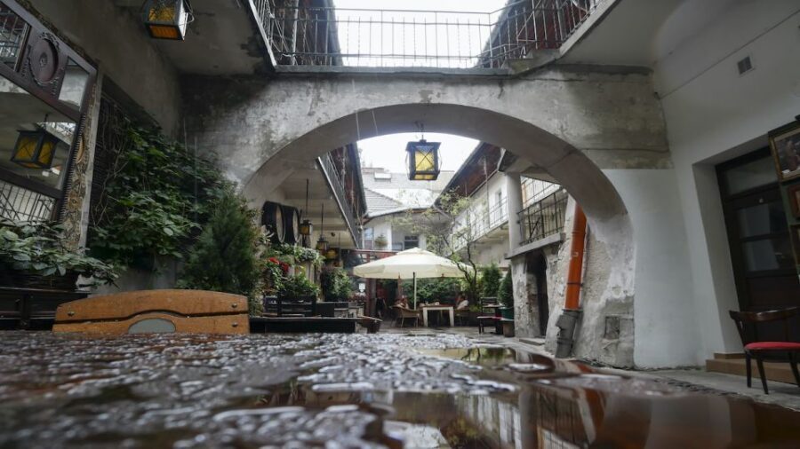 Krakow: Kazimierz Jewish Quarter Walking Tour - Price and Value: Is $27 Worth It in Kraków?