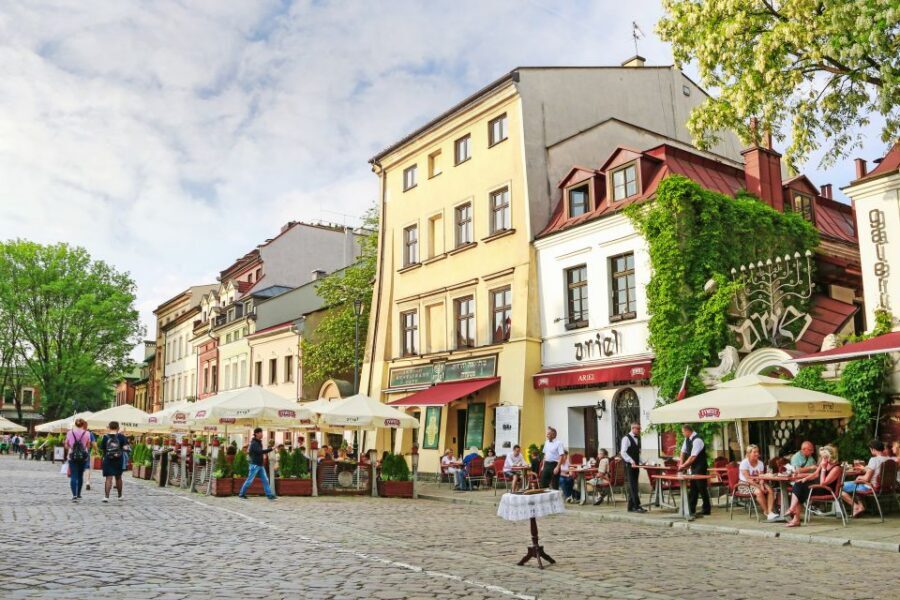 Krakow: Kazimierz, Schindler's Factory & Ghetto Guided Tour - Key things you’ll notice on this tour