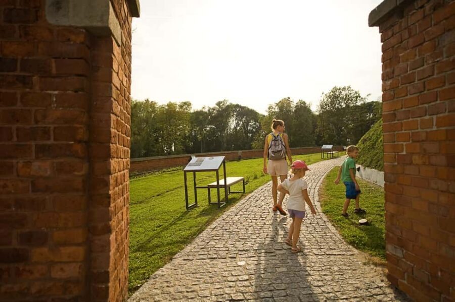 Krakow: Kościuszko Mound Ticket – History & Views! - H2: The hilltop view that frames Wawel, the Main Square, and more