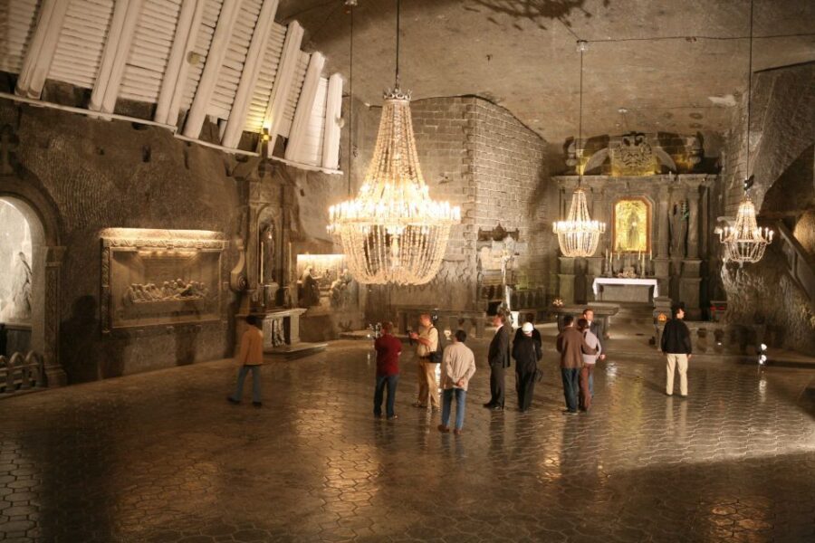Krakow: Lazy Catamaran River Cruise and Salt Mine Group Tour - Vistula Catamaran Comfort: A Warm Ride for Cold Days