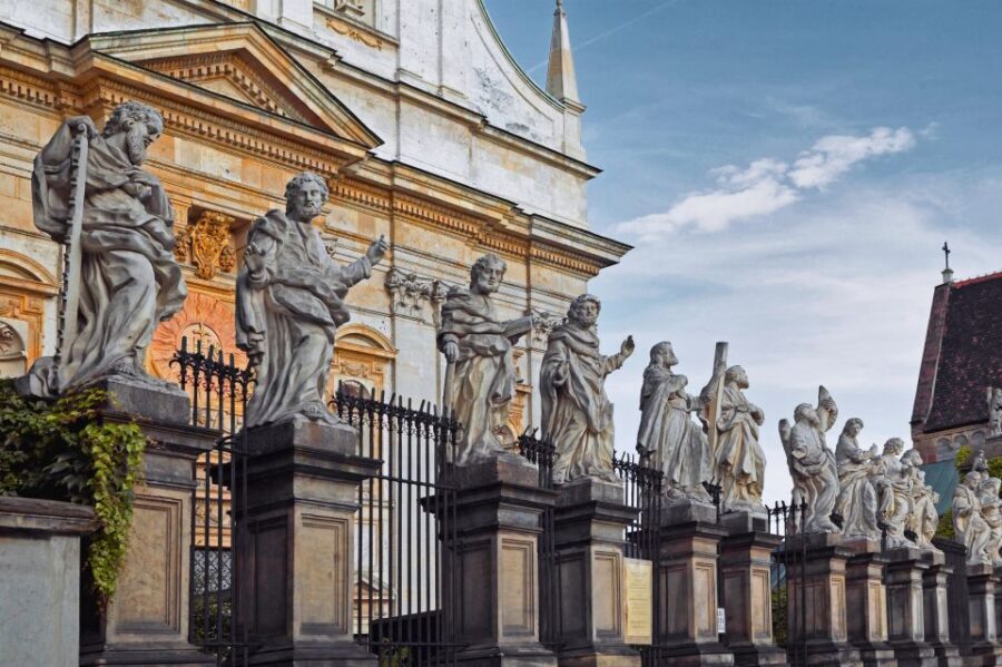 Krakow: Old Town Audio-Guided Walking Tour with Headset - Starting on Grodzka Street under St. Peter and Paul