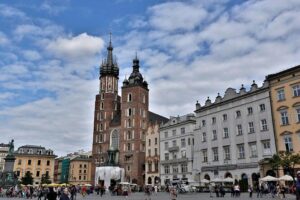 Krakow: Old Town Guided Walking Tour - St. Florian’s Gate and the city-wall feeling of Old Town