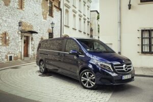 Krakow: Private Airport Transfer - Meet & Greet at the Airport: Sign, Timing, and Luggage Help