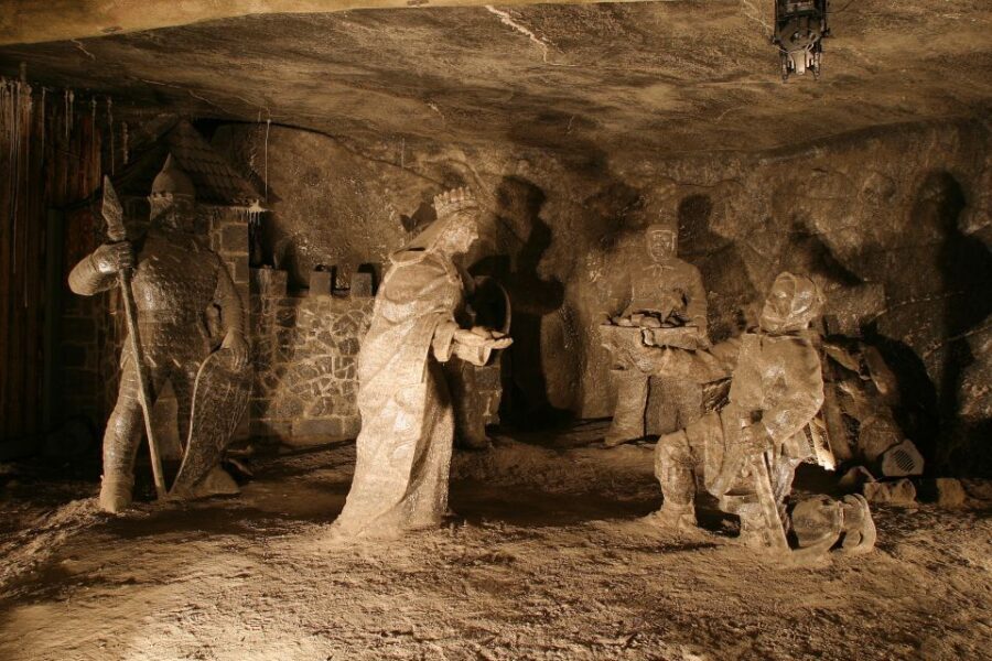 Krakow: River Cruise and Wieliczka Salt Mine Group Tour - FAQ