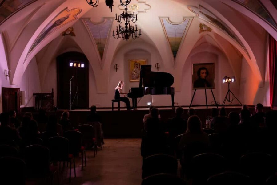 Kraków: Romantic Candlelight Chopin Piano Concert - Etiquette and Rules That Affect Your Night