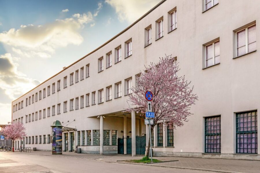 Krakow: Schindler's Factory Guided Tour - Entering Schindler’s Enamel Factory: what this tour is really about