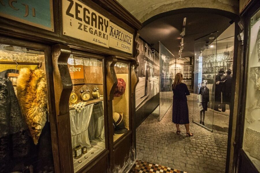 Krakow: Short Cruise and Schindler's Factory Guided Tour - Getting to Schindler’s Factory: Why the Boat Transfer Works