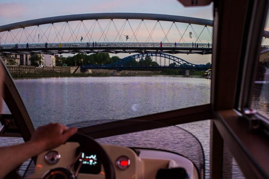 Krakow: Sightseeing Cruise on the Vistula River - How this cruise feels: fresh air, calm water, and a modern catamaran