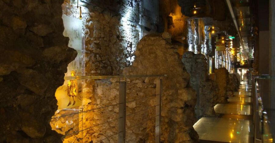 Krakow: Skip the Line Underground Museum and Old Town - Key highlights you’ll feel right away