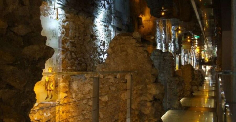 Krakow: Skip the Line Underground Museum Private Guided Tour - Inside the Kraków Underground Museum: Old Streets Under Your Feet