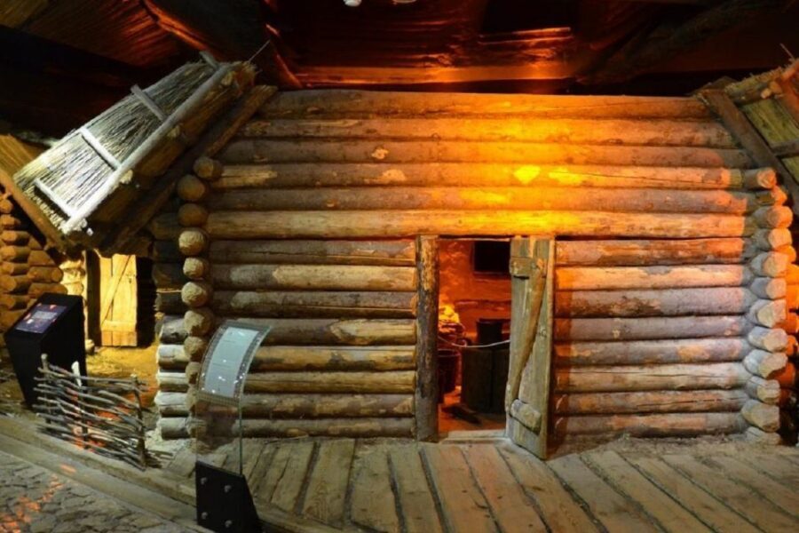 Krakow: Skip the Line Underground Museum Private Guided Tour - The Private Guide Advantage: Small Group, Better Listening