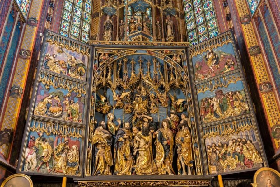 Krakow: St. Mary's Basilica visiting with short guided walk - Key Highlights You’ll Actually Care About