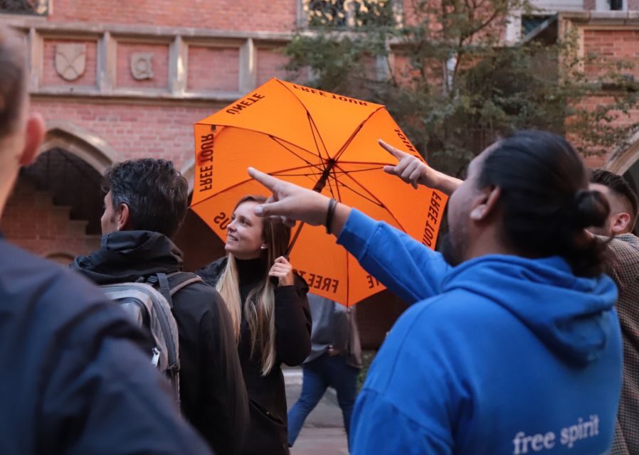 Krakow: The Old Town Walking Tour - Meet the Guide at St. Mary’s Basilica (and Why That Matters)