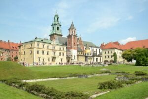 Krakow: The Old Town Walking Tour - The Hourly Trumpeter: Krakow’s Living Soundtrack