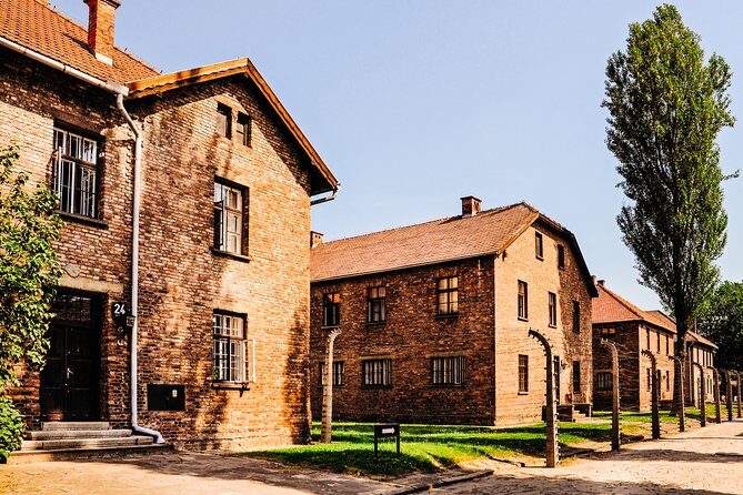 Krakow to Auschwitz-Birkenau Live Guided Tour & Hotel Pick-up - Birkenau (Auschwitz II): The Largest Camp and the Scale Shock