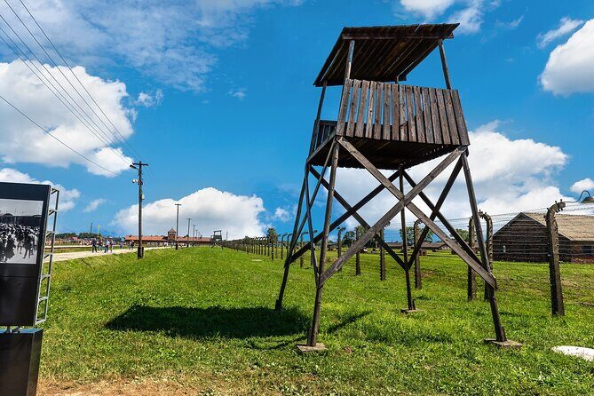 Krakow to Auschwitz-Birkenau: Private Round-Trip Experience - How the private transfer runs (pickup, waiting, and timing that helps)