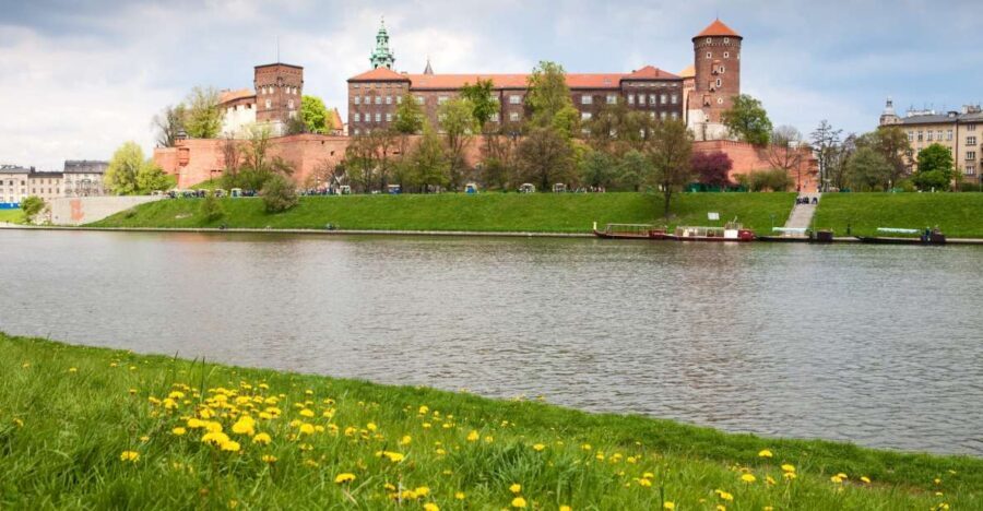 Krakow: Vistula River Cruise and Wieliczka Salt Mine Tour - A single afternoon: river views, then 340 meters underground