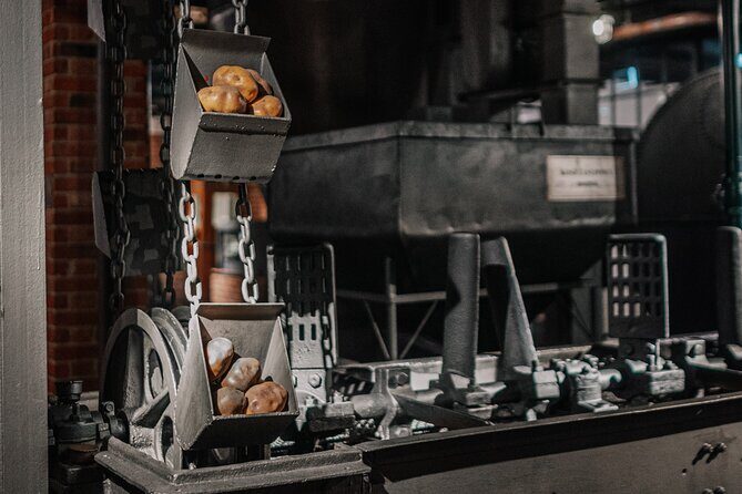 Krakow: Vodka Factory Museum - Entrance Ticket and Audioguide - The guided tasting: sample premium vodkas at the end
