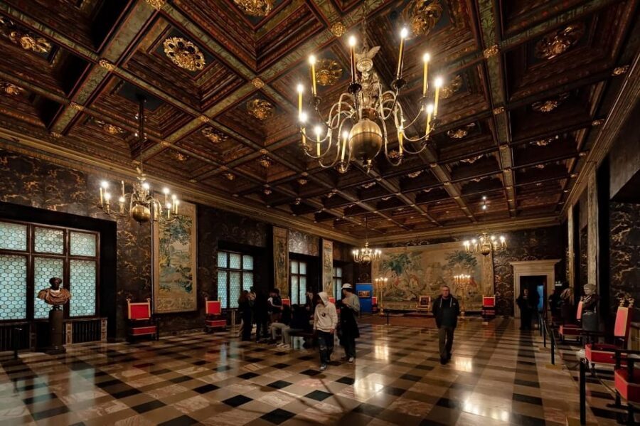 Krakow: Wawel Castle and Cathedral Guided Tour - Key things that make this tour worth your time