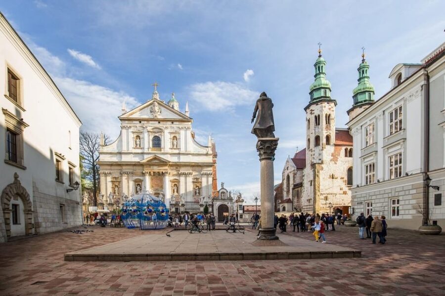 Krakow: Wawel Castle & Cathedral, Old Town & City Basilica - St. Mary’s Basilica and the Veit Stoss altar you’ll actually understand