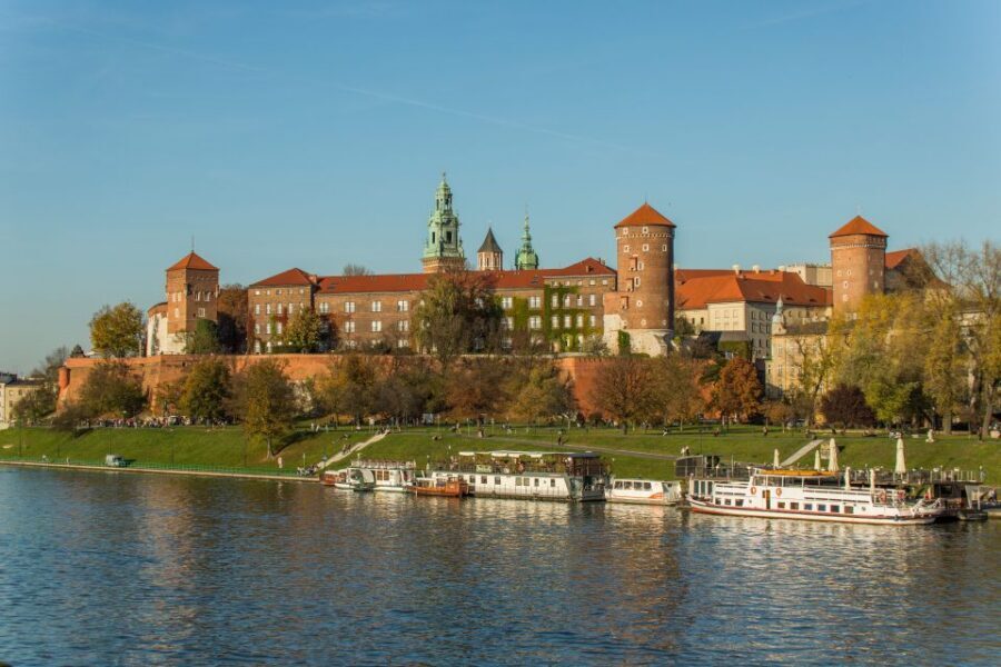 Krakow: Wawel Castle, Cathedral, Salt Mine, and Lunch - How the Timing Works in 450 Minutes
