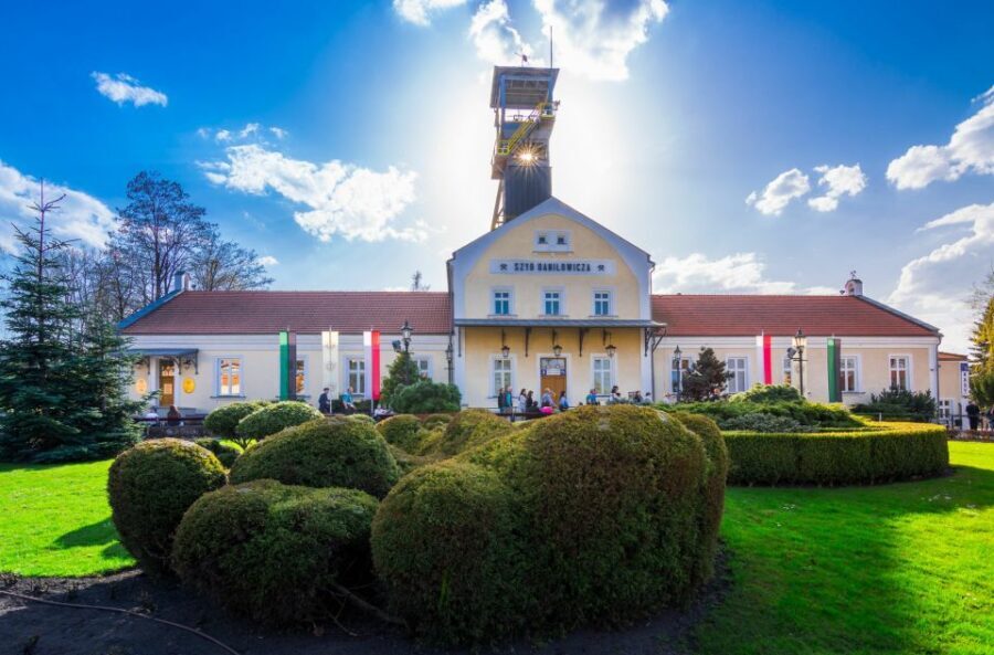 Krakow: Wieliczka Salt Mine Fast-Track Ticket & Guided Tour - Key highlights that matter before you go