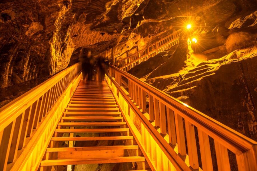 Krakow: Wieliczka Salt Mine Fast-Track Ticket & Guided Tour - What You’ll See in the 20 Chambers (and Where to Focus)