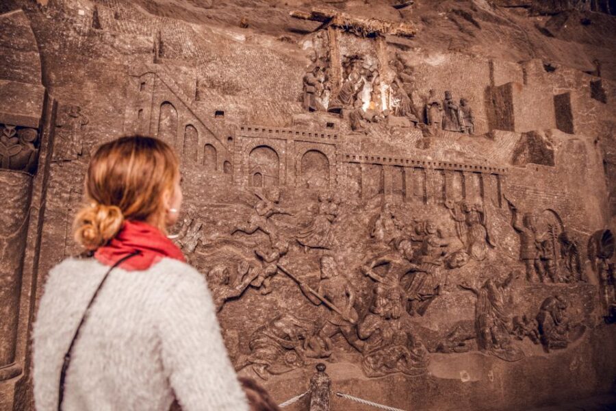 Krakow: Wieliczka Salt Mine Guided Tour - The descent: 800 steps, 135 meters down, and what to wear