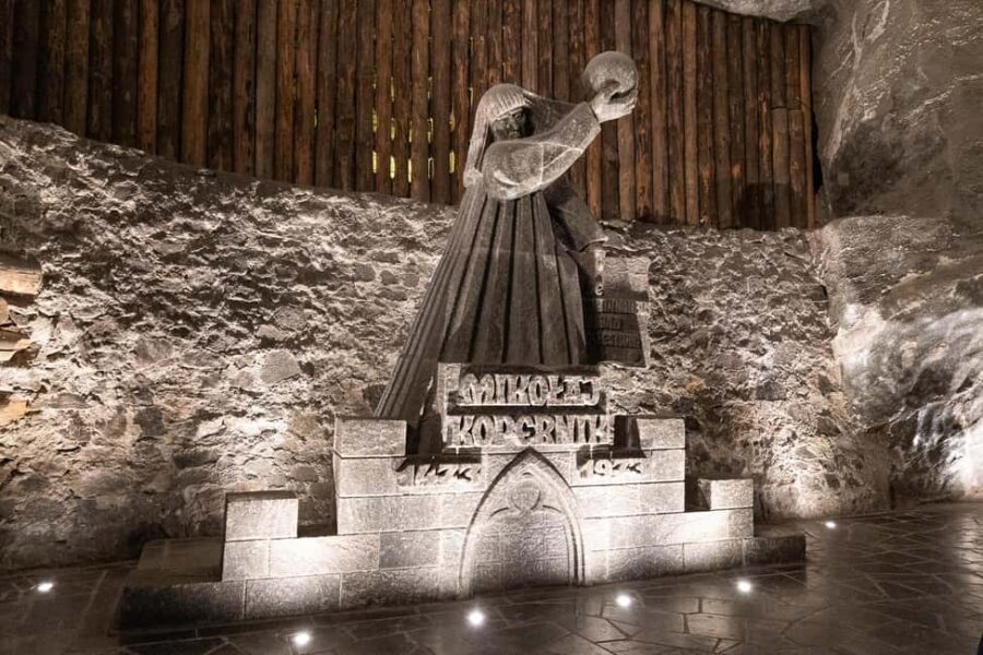 Krakow: Wieliczka Salt Mine Guided Tour with Transport - Guide Power: The Difference Between Hearing and Understanding