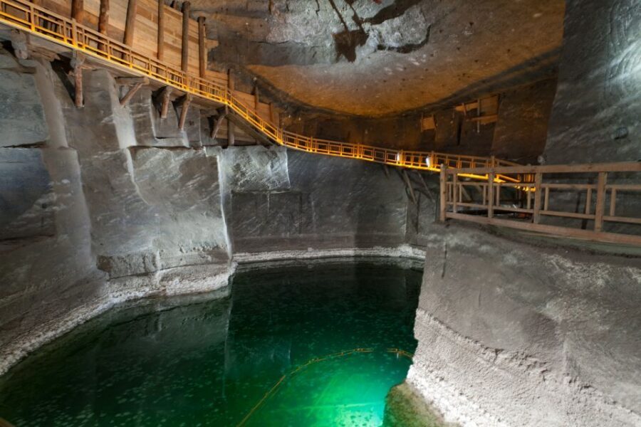 Krakow: Wieliczka Salt Mine Tour with Private Transfers - Joining a small group in Wieliczka: what your guide will help you spot