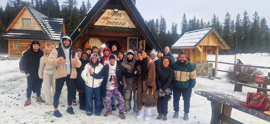 Krakow: Zakopane Cable Car, Vodka, Cheese & Hot Springs Tour - Chochołów and its wooden soul: the culture stop that sets the mood