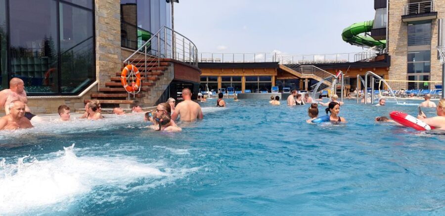 Krakow: Zakopane, Gubałówka & Thermal Baths – Full-Day Tour - Kraków pickup to the Tatras: how the day stays easy