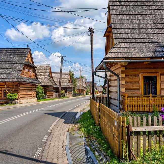 Krakow: Zakopane & Hot Springs Tour with Cable Car & Pickup - What it’s like with different guide styles (Joanna, Adam, and friends)