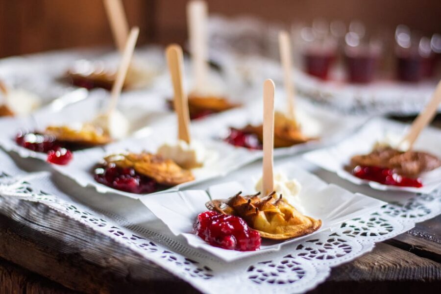 Krakow: Zakopane Tour with Cable Car, Tasting & Hotel Pickup - Should you book this Kraków to Zakopane tour?