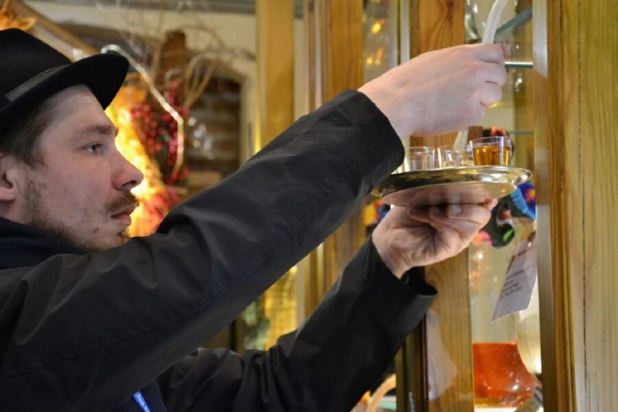 Krakow's Local Flavor: Craft Beer and Street Food with Guide - Craft beer tastings in microbreweries: the real star