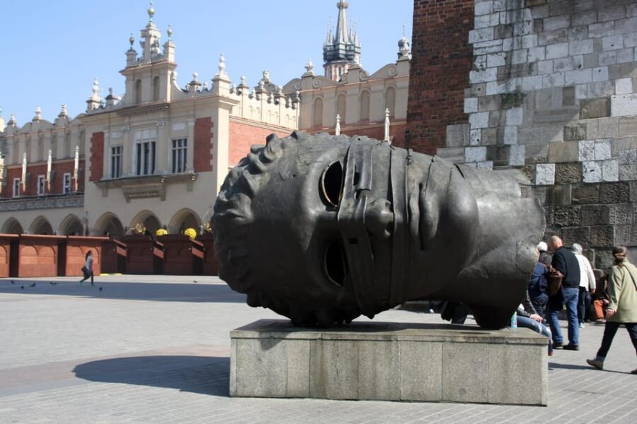 Krakow's Old Town, St. Mary's Church and Rynek Underground - Should you book Kraków Explorers for Old Town, St. Mary’s, and Rynek Underground?