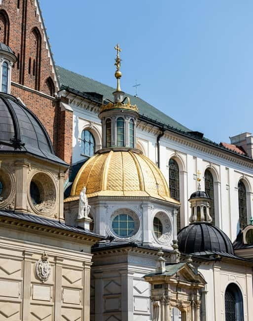Mysterious Wawel Cathedral and Wawel Courtyard Guided Tour - Why Wawel Cathedral and the Courtyards Are Worth Your Time