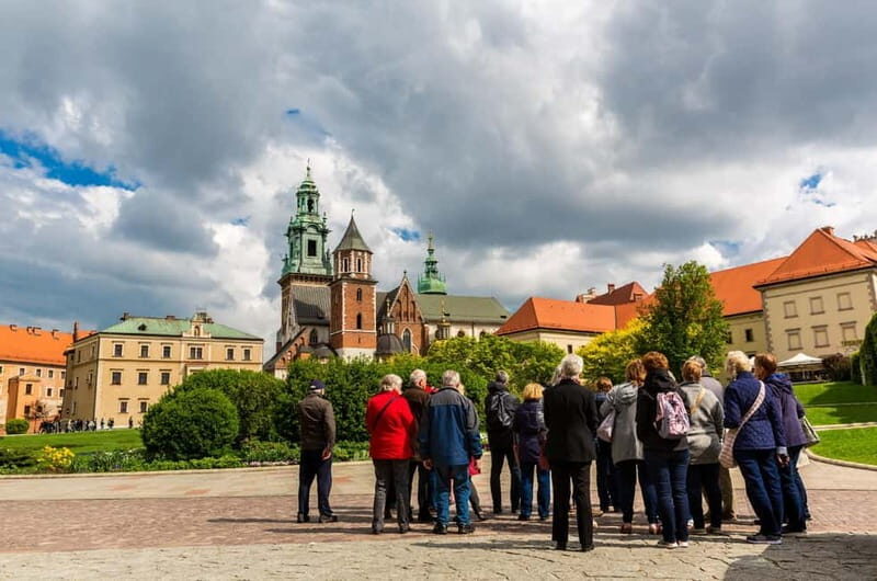 Mysterious Wawel Cathedral and Wawel Courtyard Guided Tour - A Quick Landmark Stop Before the Cathedral