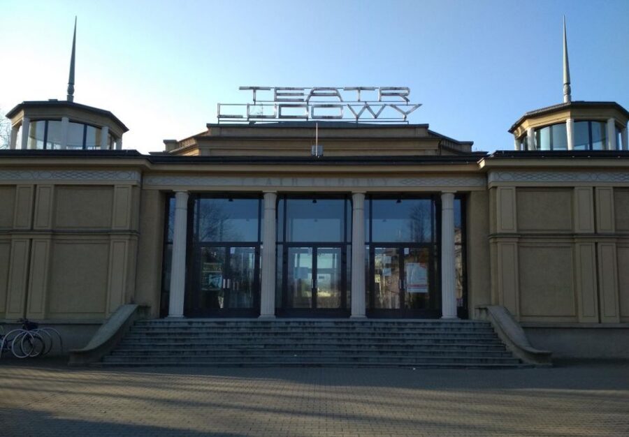 Nowa Huta – a guided tour of a utopian socialist city - Price and logistics for a 2-hour walking tour