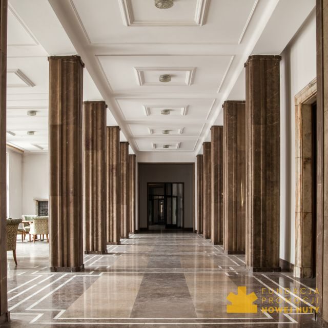 Nowa Huta: Steelworks Administration Buildings/Shelters Tour - Price and value: $24 for 1.5 hours of access and atmosphere