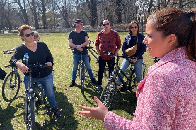 Private Bike Tour in Krakow - Kazimierz: the former Jewish district, synagogues, and life today