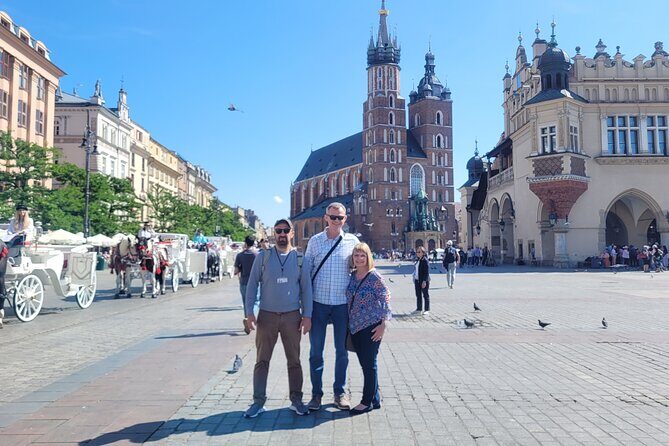 Private Krakow City Tour by Car and Walk with private tour guide - The Kazimierz Jewish Quarter: Synagogues and Ghetto Sites in a Single Thread