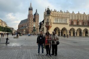Private Krakow City Tour, Krakow Old Town and Wawel Castle Tour - Grodzka Street and the Oldest Church in Krakow: Small Streets, Big Meaning