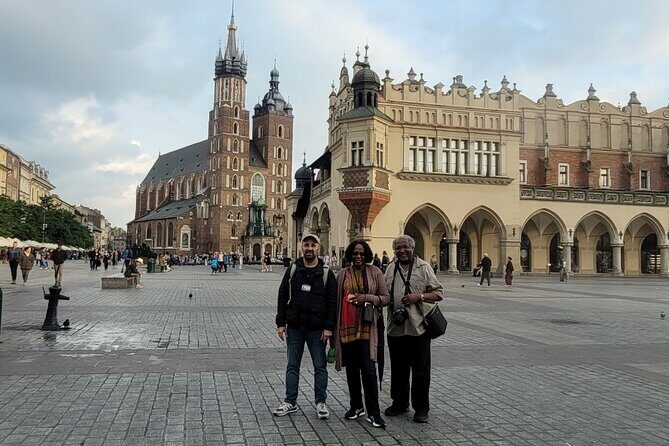 Private Krakow City Tour, Krakow Old Town and Wawel Castle Tour - Grodzka Street and the Oldest Church in Krakow: Small Streets, Big Meaning