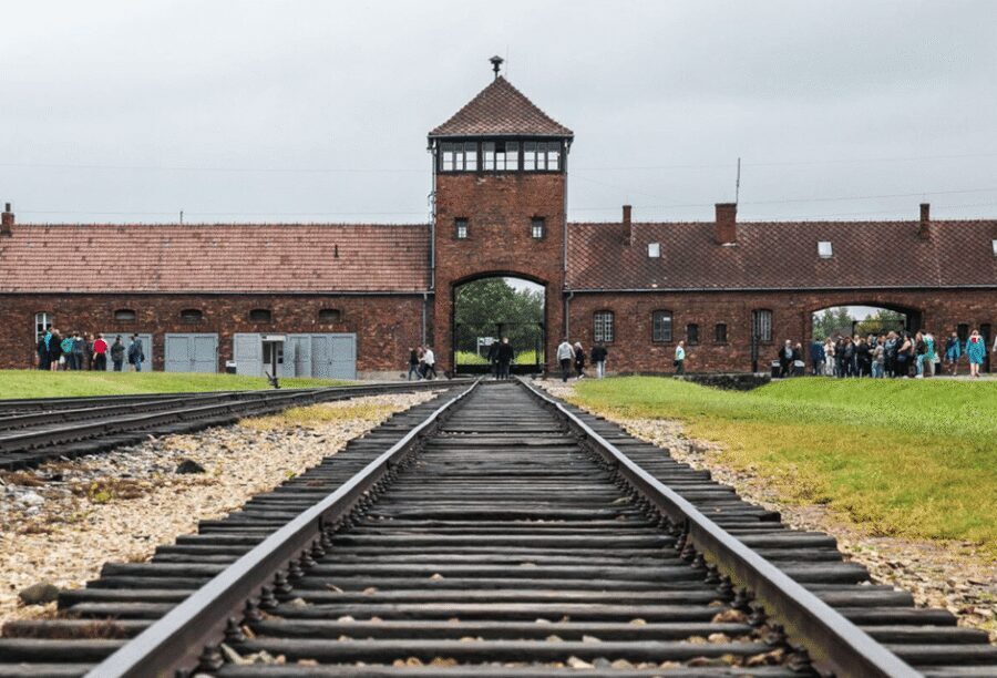 RoundTrip from Krakow to Auschwitz + Entrance Tickets - The price and what you actually get for $115