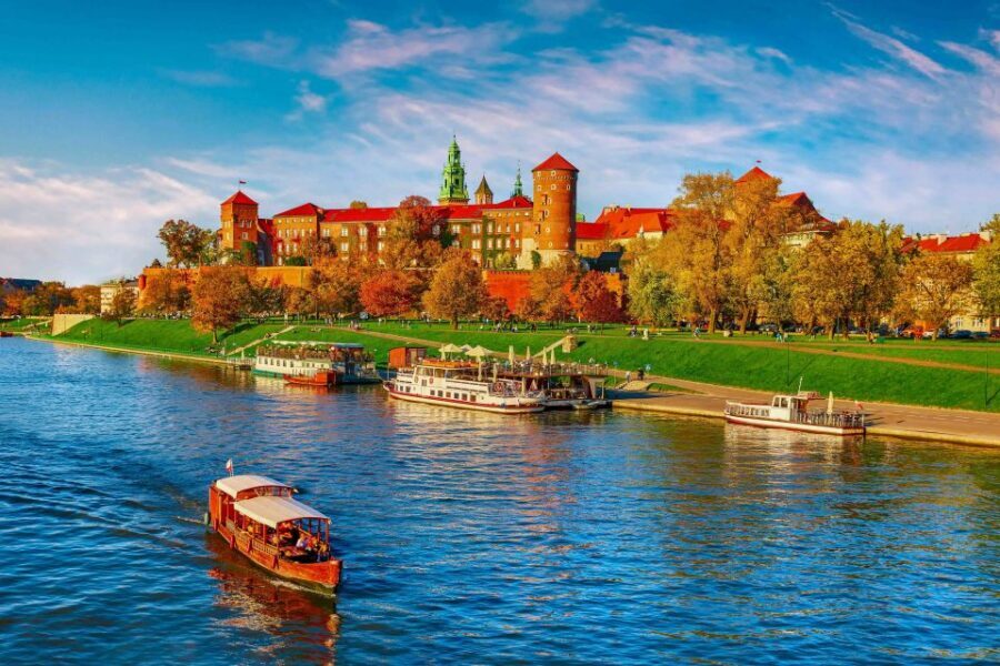 Skip-the-Line Wawel Castle Chambers Private Tour - Who should book this Wawel Castle Chambers private tour?