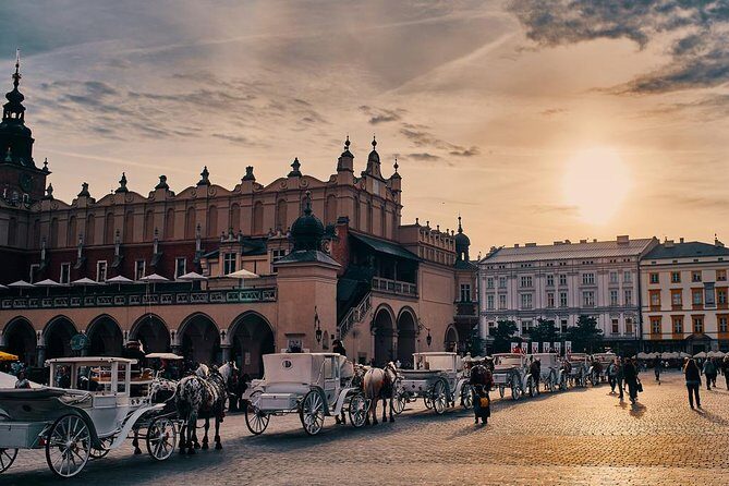 Ultimate Krakow & More 3 Day Private Tour - How the 9:00am private pickup changes your Krakow timing