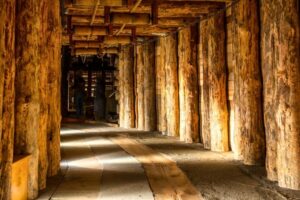Unesco List; Wieliczka Salt Mine Half-Day Tour from Kraków - The big first descent: 380+ steps to the first level
