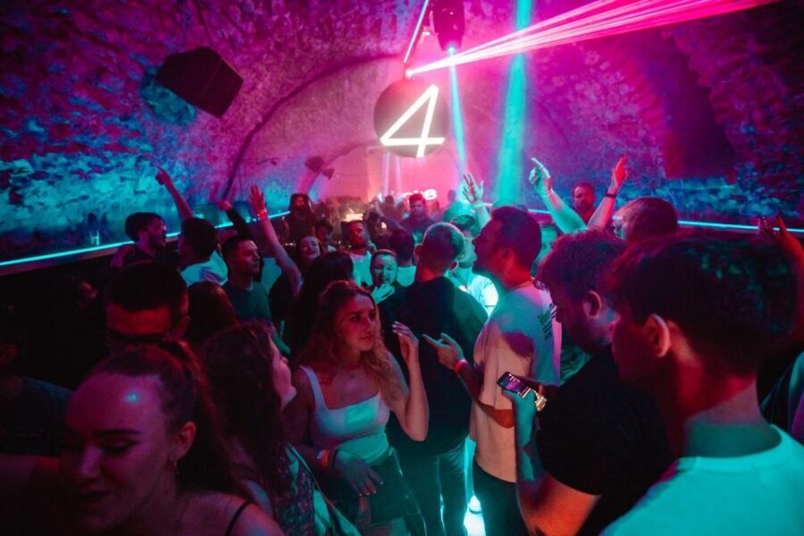 VIP Club Entry and Booth Booking - Key Things You’ll Notice